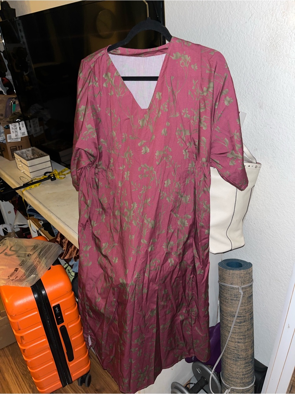 Never Worn Dazy Burgundy Floral Chemise Slip